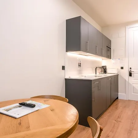 Riverside By Staynn Apartment