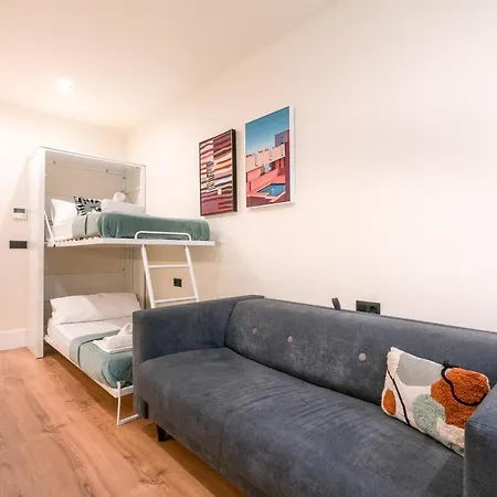 Riverside By Staynn Apartman